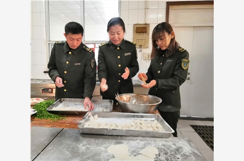 包饺子活动1.jpg 包饺子活动1.jpg