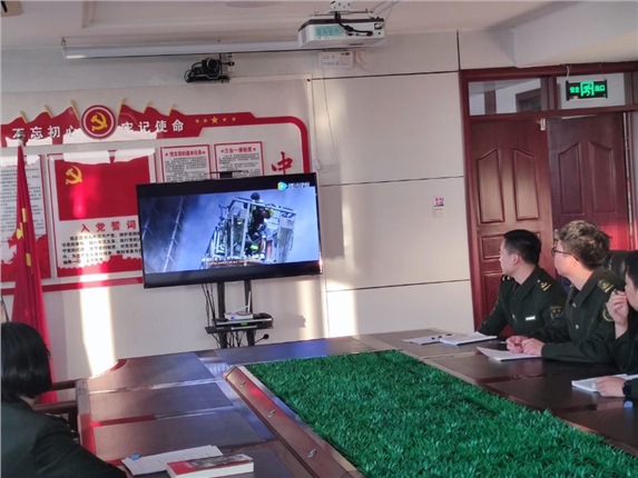 D:\2020稿件\11\消防学习 (2).jpg