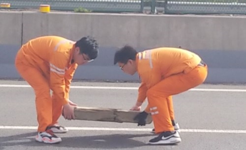 五一安全保畅.jpg