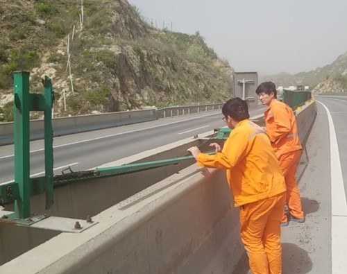 大风天气防范.jpg 大风天气防范.jpg