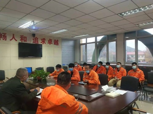 安全警示教育11.15.jpg