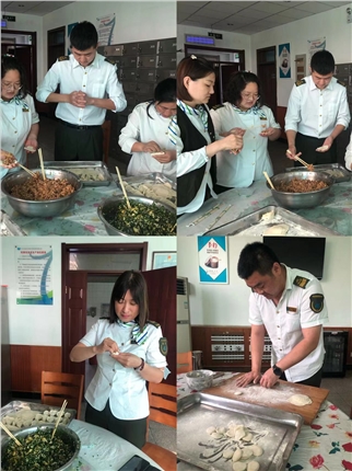 吃饺子.jpg 吃饺子.jpg