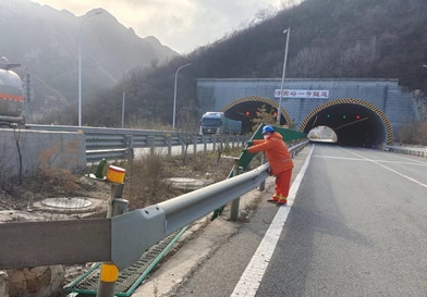 大风天气.jpg 大风天气.jpg