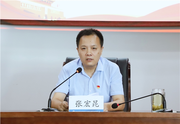 张总.jpg 张总.jpg