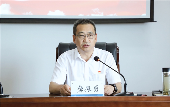 龚书记.jpg 龚书记.jpg