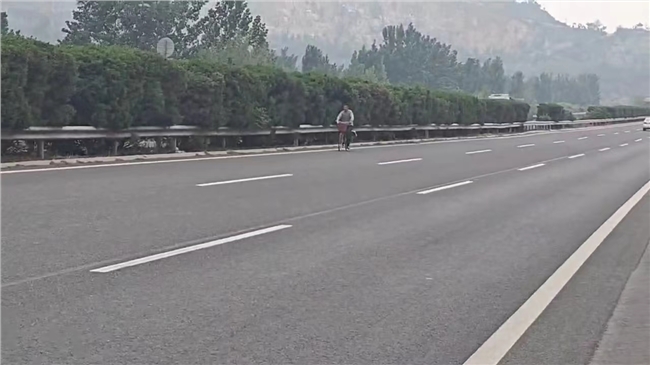 热心救助1.jpg 热心救助1.jpg