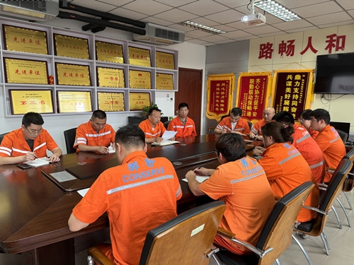 dae78ed455116bd16aca3a235da84b0c_副本.jpg