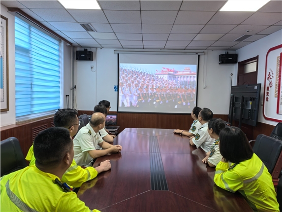 国防教育1.jpg